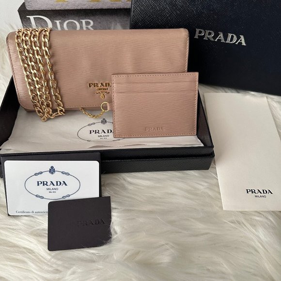Prada Handbags - 🔥🔥Authentic Prada Vitello Leather Continental Flap Wallet - Full Inclusion!!